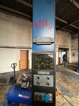 2x Dvojstĺpový zdvihák Typ- TLT240SCA 4000kg - 3