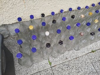 Fľaše sklenené 1 L číre s vrchnákom predám. - 3