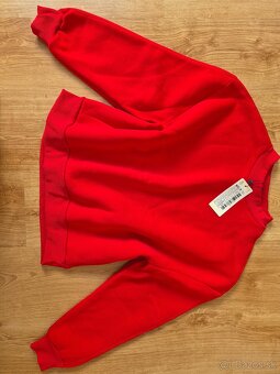 Mikina NOVÁ velk. M. - 3