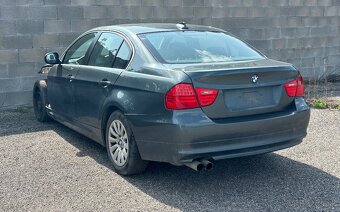 ROZPREDÁME BMW E90 325i/330i Facelift - 3