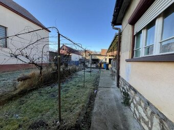 Felsőtelekes trojizbový dom s terasou a veľkým pozemkom - 3