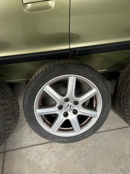 Honda r17 225/45r17 - 3