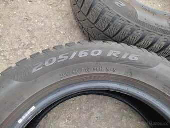 Predám zimné pneu Pirelli 205/60 R16 - 3