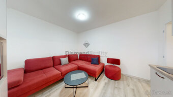 Na predaj pekný, prerobený 1,5 izbový byt, ulica Húskova, Ko - 3