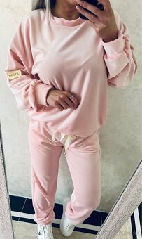 Damska talianska velurova suprava babypink - 3