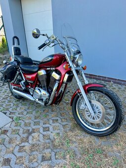 Suzuki vs 1400 Intruder - 3