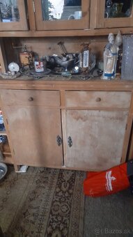 Drevený kredenec-250eur - 3