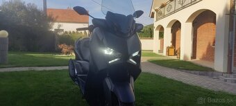 YAMAHA XMAX 125 - 3