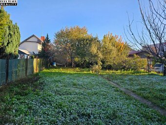 Predáme pozemok so st. domom v Šali-prístup z dvoch ulíc- TO - 3