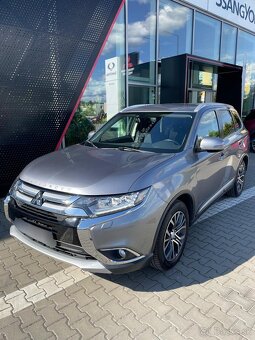 Mitsubishi Outlander 2.2 DI-D Intense+ - 3