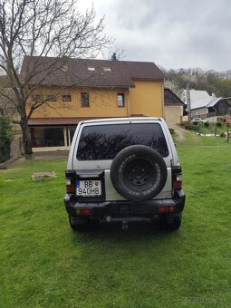 MITSUBISHI PAJERO 2.5TD - 3