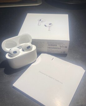 Airpods 3 - 3