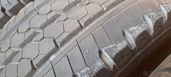 Predám 4ks jazdené letné 215/75r16C Matador na dodávku - 3