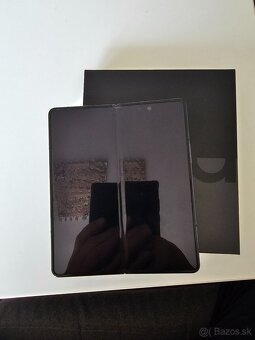 Predám na diely Samsung galaxy Z Fold4 - 3
