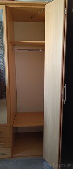 Skrina s veľkým úložným priestorom - 3