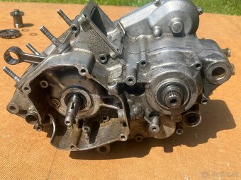 Rozpredam motor suzuki RM 125 - 3