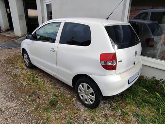 Volkswagen Fox Hatchback 51kw Manuál - 3
