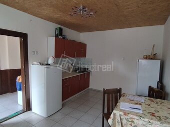 ZNÍŽENÁ CENA Bývanie v dome v nádhernej lokalite, … - 3