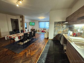 Priestranný bytový dom na predaj v obci Pohronský Ruskov - 3