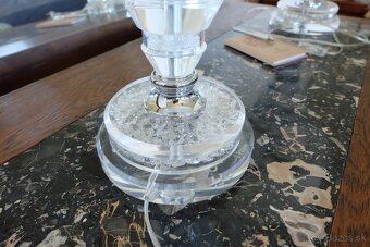 Luxusná nová nočná alebo stolová lampa zo skla a krištálu - 3