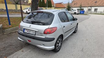 Predám Peugeot 206 1,1 benzín - 3