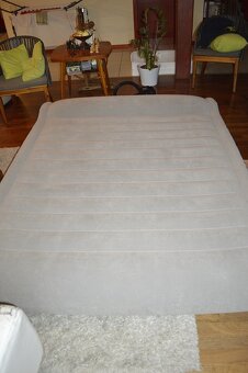 predam nafukovaciu postel INTEX - 3