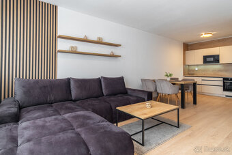 Na prenájom 2-izbový byt v Poprade s parkovacím miestom - 3