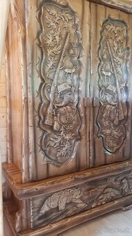 Drevená skriňa Pólovnicke motívy V-220cm,Š-120cm,hl.55 - 3