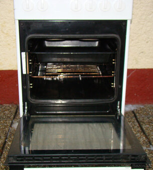 Sklokeramický sporák MORA A CLASS - 3