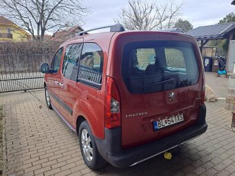 Peugeot Partner Tepee Outdoor 1,6 HDI / Panoráma - 3