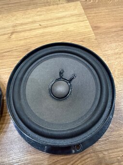 Predné basové reproduktory Fabia I - 3