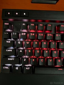 Predám Corsair K70 RGB PRO Cherry MX Red Herná klávesnica - 3