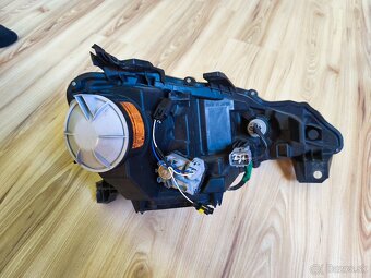 Predné svetlá Subaru Brz - 3