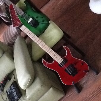 superstrat - 3