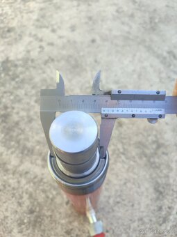 Hydraulický piest - 3