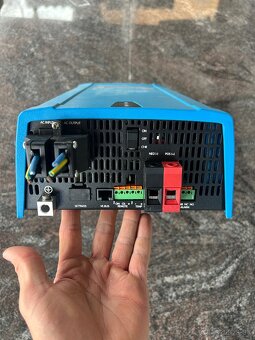 Menič / nabíjačka Victron Energy MultiPlus 12V 800VA 3 - 3