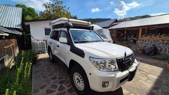 Toyota Land Cruiser 200 - 3