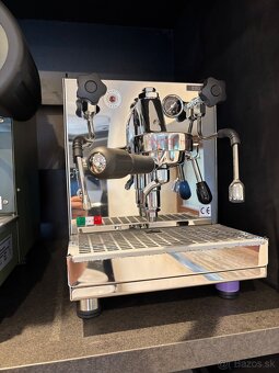 Kavovar La Nuova Era Mini 1 Group - 3