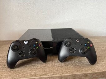 Predám Xbox One 500MB + 9 Hier - 3