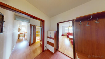 Na predaj veľký (75m2) 2- izbový byt prerobený na 3-izbový - 3