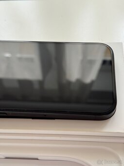 iPhone 16 Pro, Black, 256GB - 3