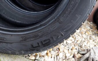 Predám sadu letných pneumatík NOKIAN 185/60 R14 82T - 3
