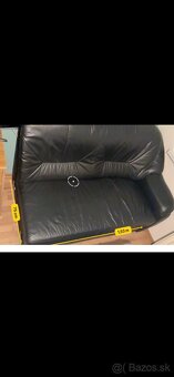 Predám čierny kožený rozťahovací gauč - 3