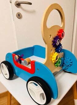 Drevené chodítko pre deti, pôvodne 110€ - 3