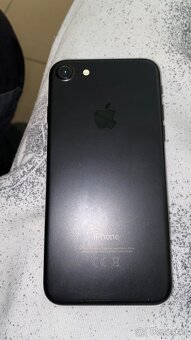 Predám iPhone 7 - 3