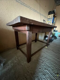 Drevený stôl môže byť ako ponk - 3