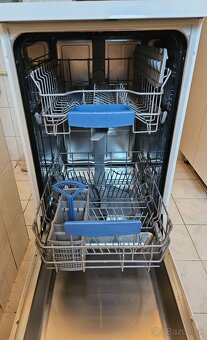 Predám umývačku riadu Bosch. - 3