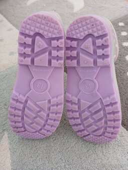 Dievcenske gumaky 30 - 3