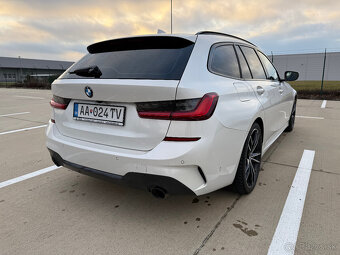 BMW 330i M-Sport - 3