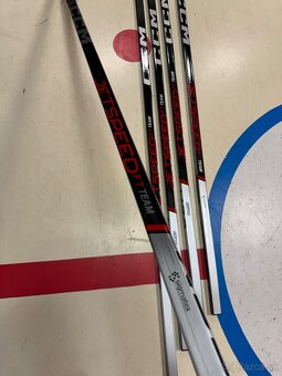UPLNE NOVA PROFI HOKEJKA CCM JETSPEED FT TEAM - 3
